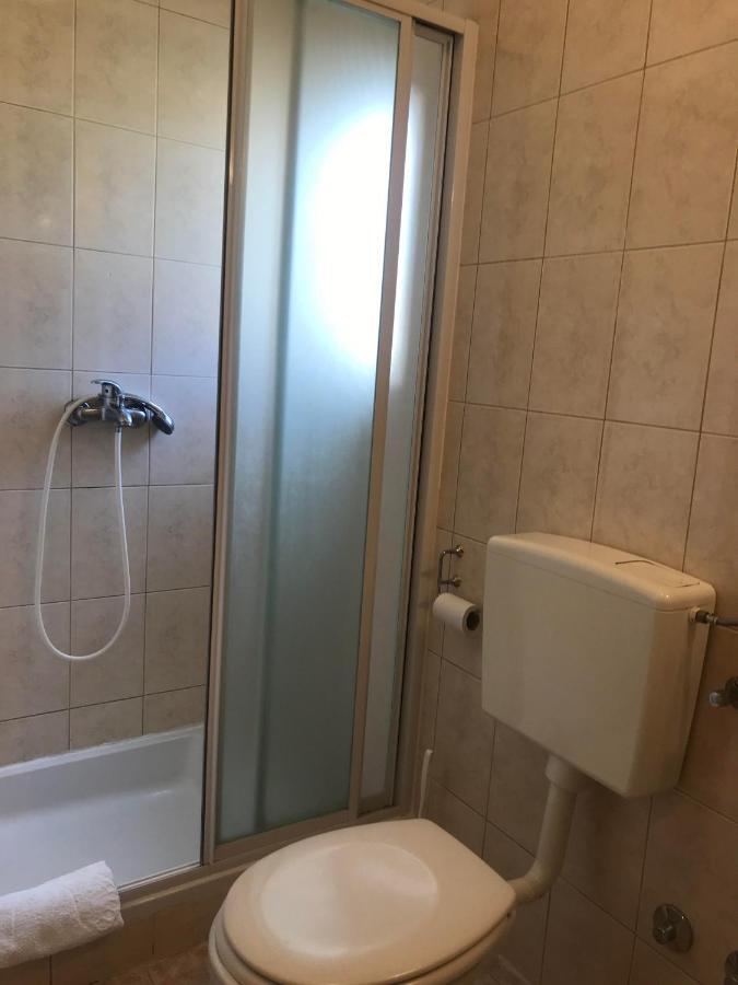 Spacious Bedroom For Two With Pool View - Pansion Hajduk Đảo Korčula Ngoại thất bức ảnh